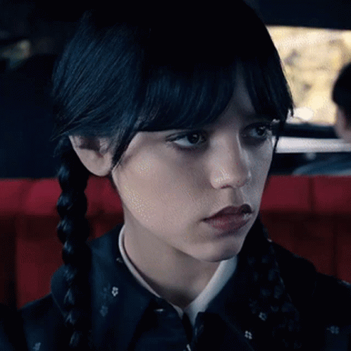 Stay where you are, don’t come any closer Wednesday-addams-jenna-ortega