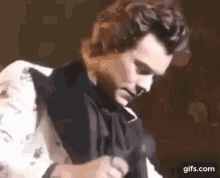 Harry Styles Crying GIF - Harry Styles Crying Dramatic GIFs