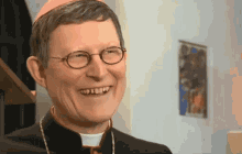 Woelki Bishop Bischof Lachen Laugh Smile Priest Priester Pfarrer Katholisch GIF - Woelki Bishop Bischof Lachen Laugh Smile Priest Priester Pfarrer Katholisch GIFs