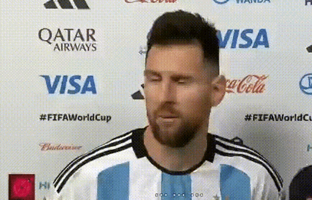 que-mir%C3%A1s-bobo-messi.gif