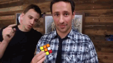 How To Solve A Rubik'S Cube  GIF - Rubicks Cube Magic Trick GIFs