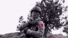 Bayrak Asker GIF - Bayrak Asker GIFs