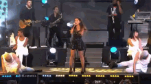 Shatksktzgk Makaly Still GIF - Ariana Grande Concert GIFs