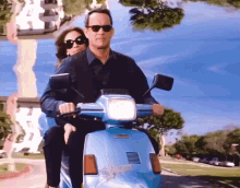 Larry Crowne Tom Hanks GIF - Larry Crowne Tom Hanks Julia Roberts GIFs