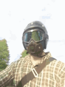 Vnotph Motorcyle Man GIF - Vnotph Motorcyle Man Motorcyle Man Helmet GIFs