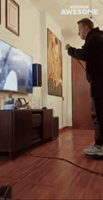 Rowing People Are Awesome GIF - Rowing People Are Awesome Watching Tv GIFs