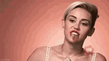 Lol Miley GIF - Lol Miley Cyrus GIFs
