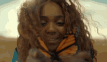 Staring Butterfly GIF - Staring Butterfly Monarch Butterfly GIFs