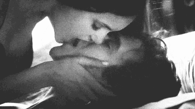 Damon and Elena - KISS by ZeenatSalvatore on DeviantArt