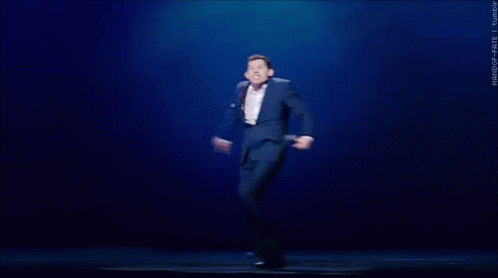 Lee Evans Live Performance GIF - Lee Evans Live Performance Comedy Show -  Discover & Share GIFs