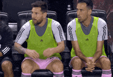 Clapping Lionel Messi GIF - Clapping Lionel Messi Sergio Busquets GIFs