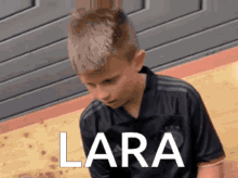Lara GIF