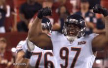 Muscles Chicago Bears GIF - Muscles Chicago Bears Win GIFs