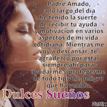 a picture of a woman praying in spanish with the words padre amado dulces suenos