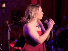 Jessica Vosk Singing GIF - Jessica Vosk Singing Diva GIFs