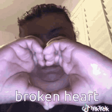 Heart Broken Memes GIFs | Tenor