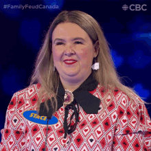 Look To The Side Stacey GIF - Look To The Side Stacey Family Feud Canada GIFs