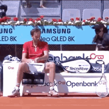 Daniil Medvedev Clay GIF - Daniil Medvedev Clay Tennis GIFs