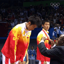 awarding lin dan olympics gold medalist winner