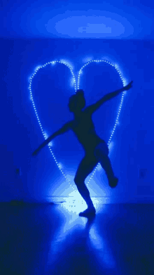 Heart Love GIF - Heart Love Dancer GIFs