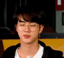 What Huh GIF - What Huh Bts GIFs