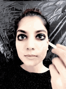 Eyeliner Makeup GIF - Eyeliner Makeup Dont Care GIFs