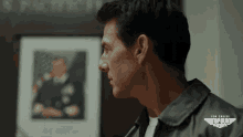 Look Behind Me Pete Mitchell GIF - Look Behind Me Pete Mitchell Maverick GIFs