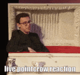 Pointcrow Reaction GIF - Pointcrow Reaction Reacting GIFs
