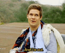 Workaholics Im Out GIF - Workaholics Im Out Bye GIFs