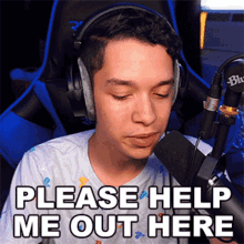 Please Help Me Out Here Vrax GIF - Please Help Me Out Here Vrax Send Help GIFs