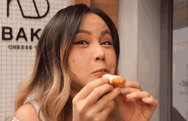 Delicious Yummy GIF - Delicious Yummy Eating - Discover & Share GIFs