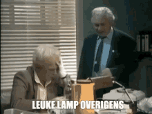 Henk Pal Jacques Plafond GIF - Henk Pal Jacques Plafond Lamp GIFs
