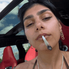 420 Mia Khalifa GIF - 420 Mia Khalifa Mia Khalifa Smoking GIFs