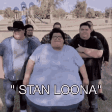Loona Loonasty GIF - Loona Loonasty Huge GIFs