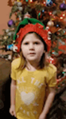 Christmas Tree Elf Hat GIF - Christmas Tree Elf Hat Cute GIFs