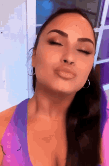 Demi Lovato Kiss GIF - Demi Lovato Kiss Gorgeous GIFs