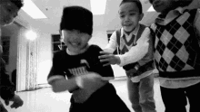 Niño Chico Joven Bailando GIF - Gangstah Kids Kids Dancing GIFs