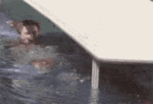 Malcolm In The Middle Water GIF - Malcolm In The Middle Water Sinking Ship GIFs