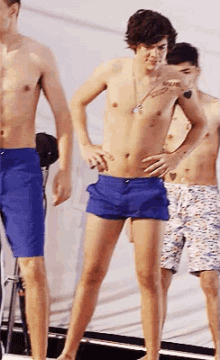 One Direction Harry Styles GIF - One Direction Harry Styles Standing GIFs