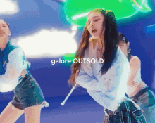 Galore Galore Outsold GIF - Galore Galore Outsold Newjeans GIFs
