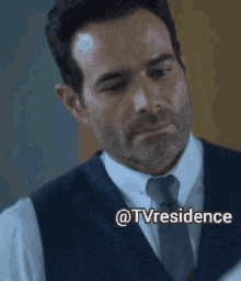 Quien Tvresidence GIF - Quien Tvresidence Luis GIFs