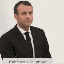 Emmanuel Macron Smile GIF - Emmanuel Macron Smile Speech GIFs