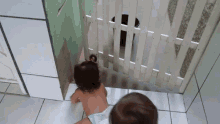 Escape Babies Escape GIF - Escape Babies Escape Babies GIFs