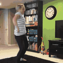 Wasted Fall Down GIF - Wasted Fall Down Dance GIFs