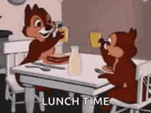 Lunch Time GIFs | Tenor