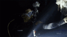 Underwater Will Smith GIF - Underwater Will Smith Welcome To Earth GIFs