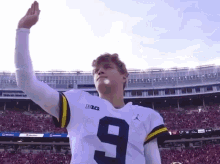 Jj Mccarthy Michigan GIF - Jj Mccarthy Michigan Umich - Discover & Share  GIFs