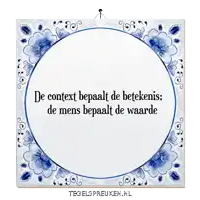 a blue and white tile that says de context bepaalt de betekenis