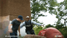 Catching A Person Detective Jalen Shaw GIF - Catching A Person Detective Jalen Shaw Law & Order GIFs