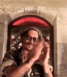 Johnny Depp Clapping GIF - Johnny Depp Clapping Applause GIFs